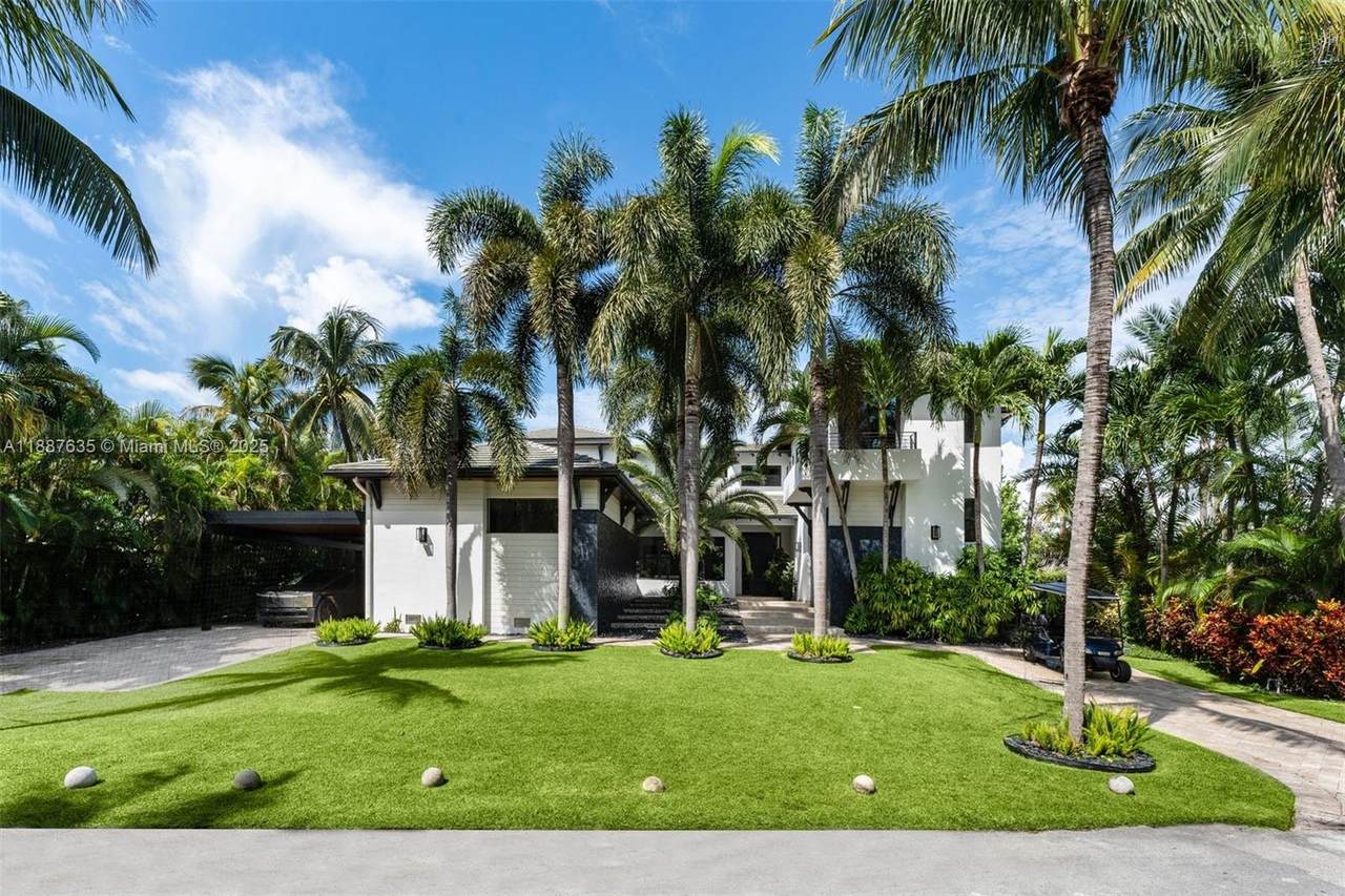 330 Caribbean Rd - Photo 1
