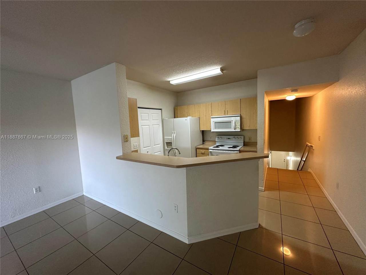 2303 Belmont Ln - Photo 1