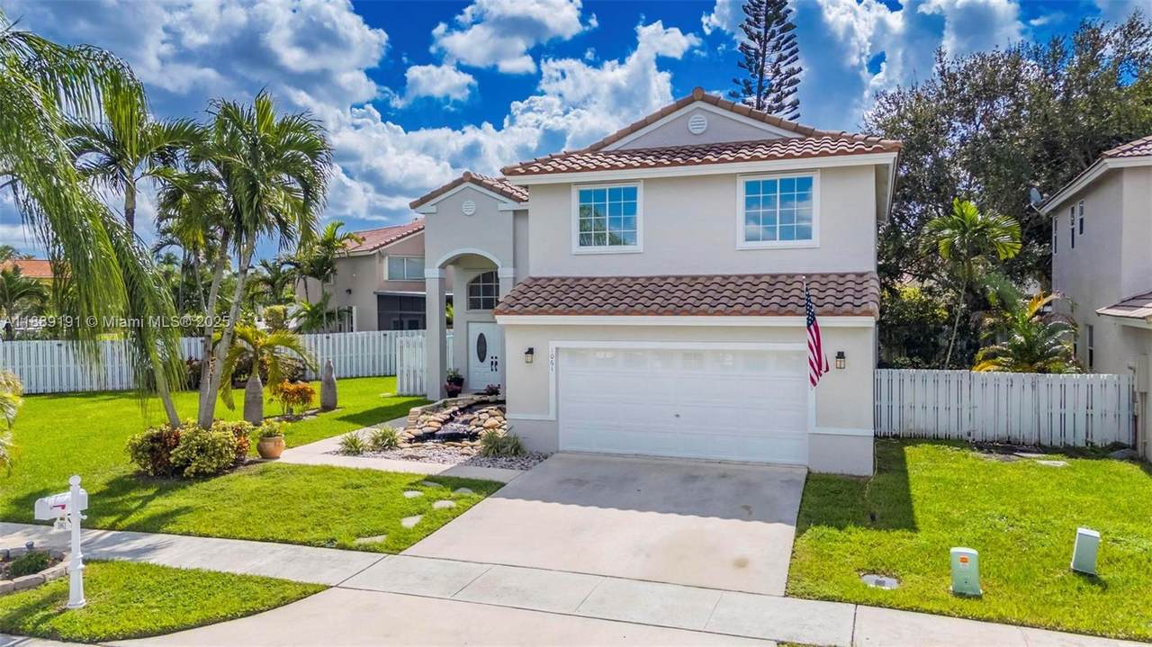 1061 190th Ave - Photo 1