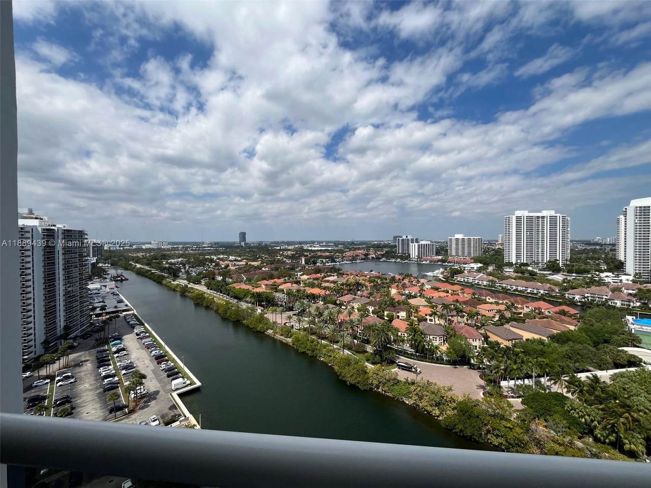 https://bt-photos.global.ssl.fastly.net/miami/1280_boomver_1_A11889439-2.jpg
