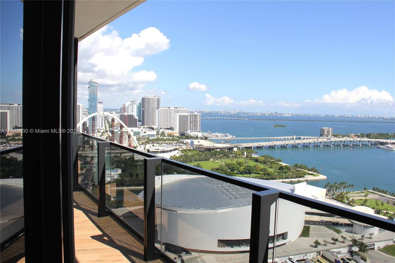 https://bt-photos.global.ssl.fastly.net/miami/1280_boomver_1_A11890000-2.jpg