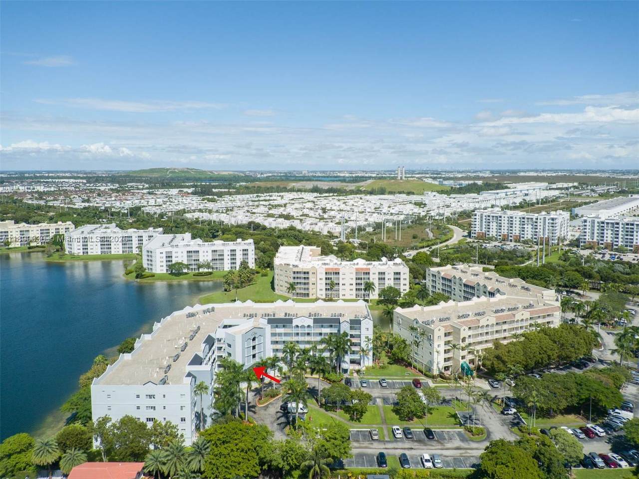 https://bt-photos.global.ssl.fastly.net/miami/1280_boomver_1_A11890030-2.jpg