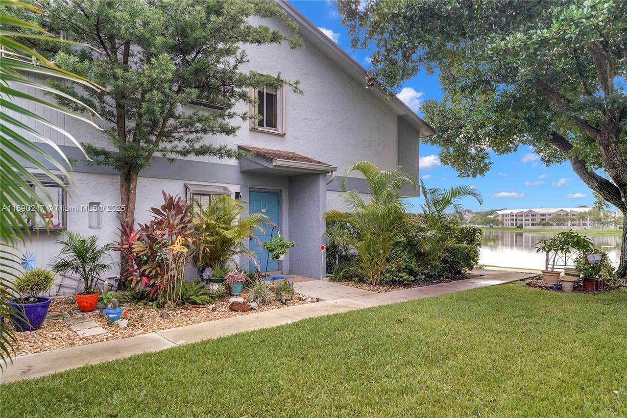 2737 Oakland Forest Dr - Photo 1