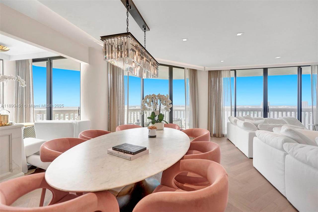 2000 Island Blvd - Photo 1