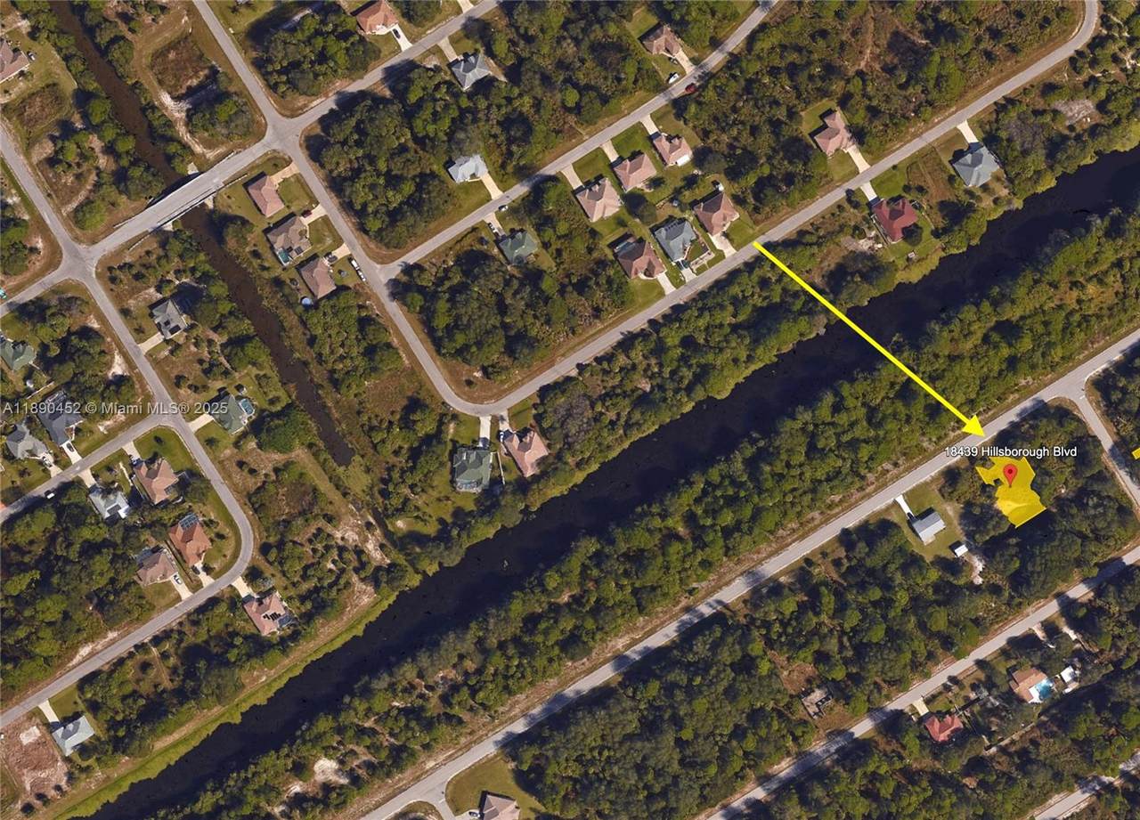 18439 Hillsborough Blvd - Photo 1