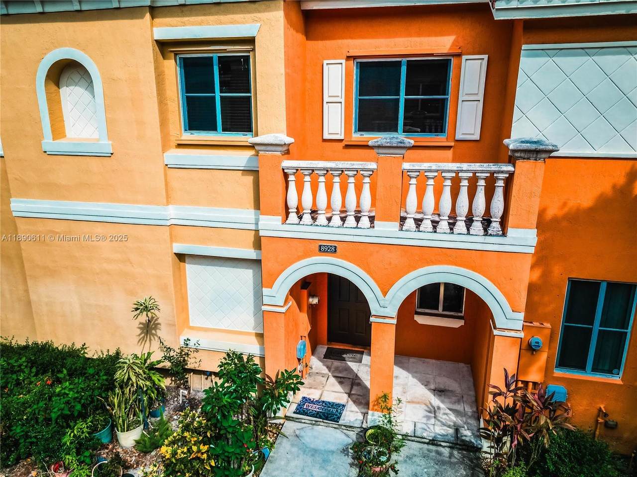 8928 18th St - Photo 1