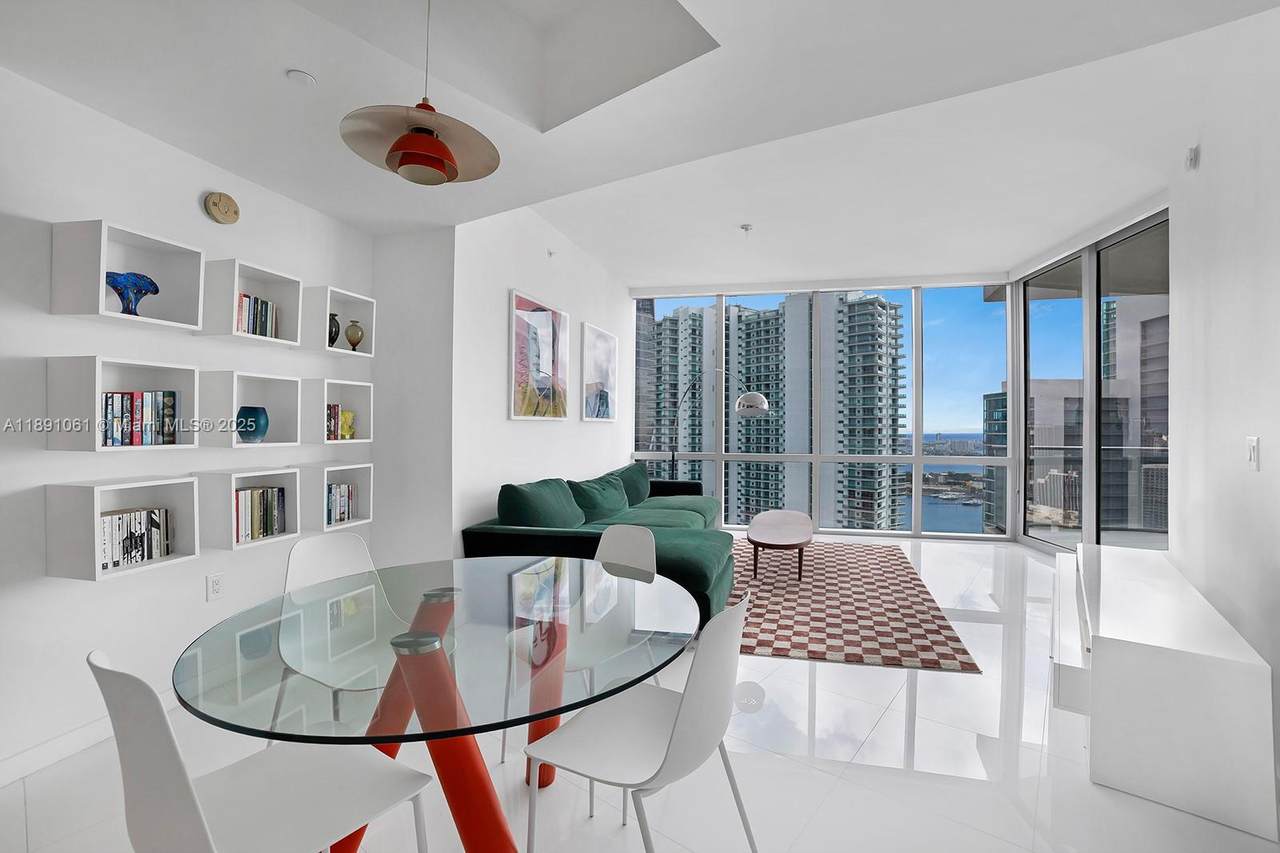 https://bt-photos.global.ssl.fastly.net/miami/1280_boomver_1_A11891061-2.jpg