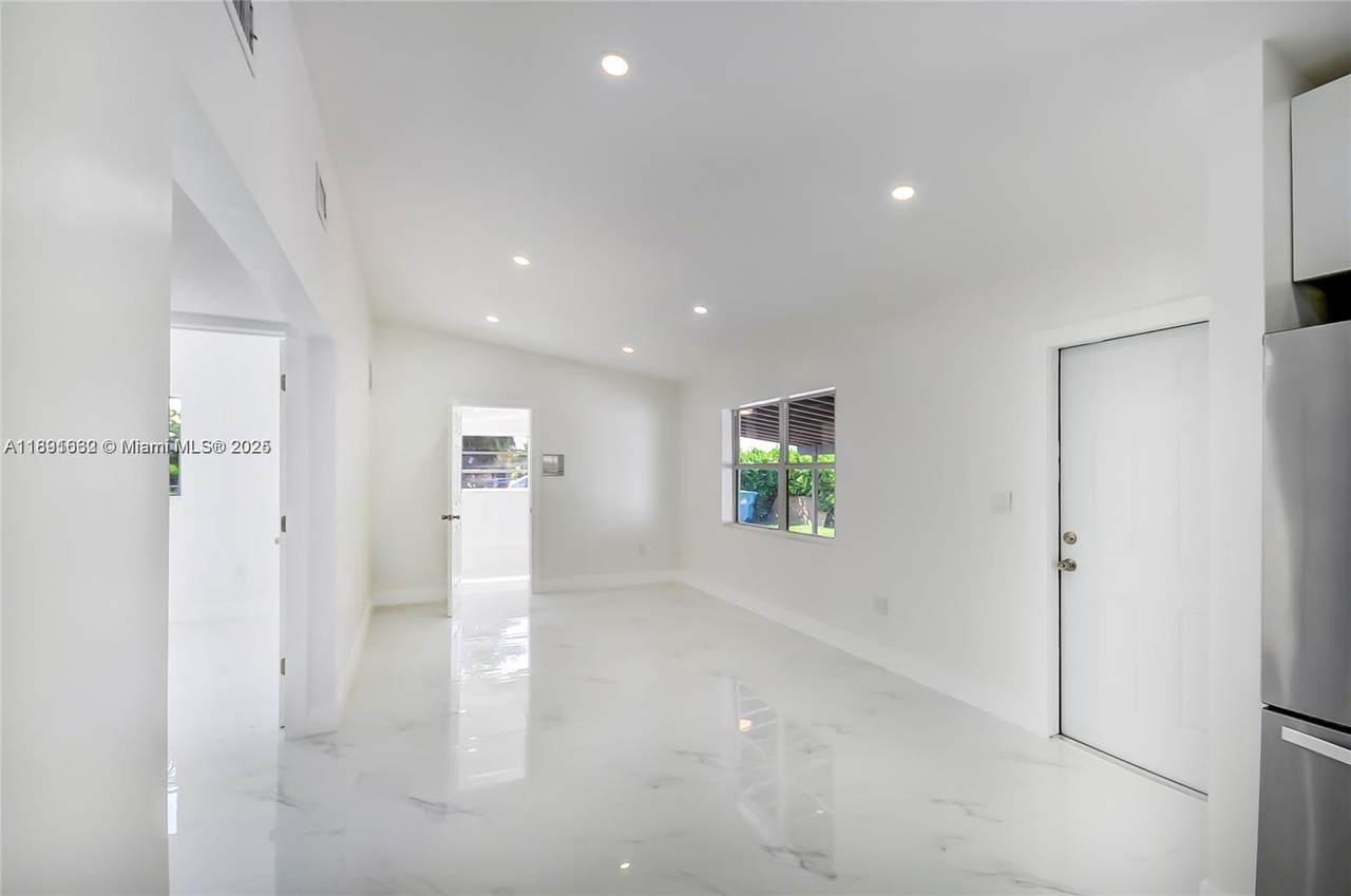 https://bt-photos.global.ssl.fastly.net/miami/1280_boomver_1_A11891662-2.jpg