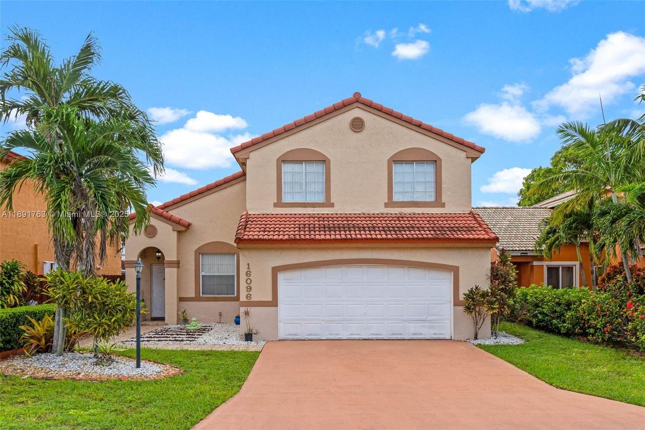 16096 85th St - Photo 1