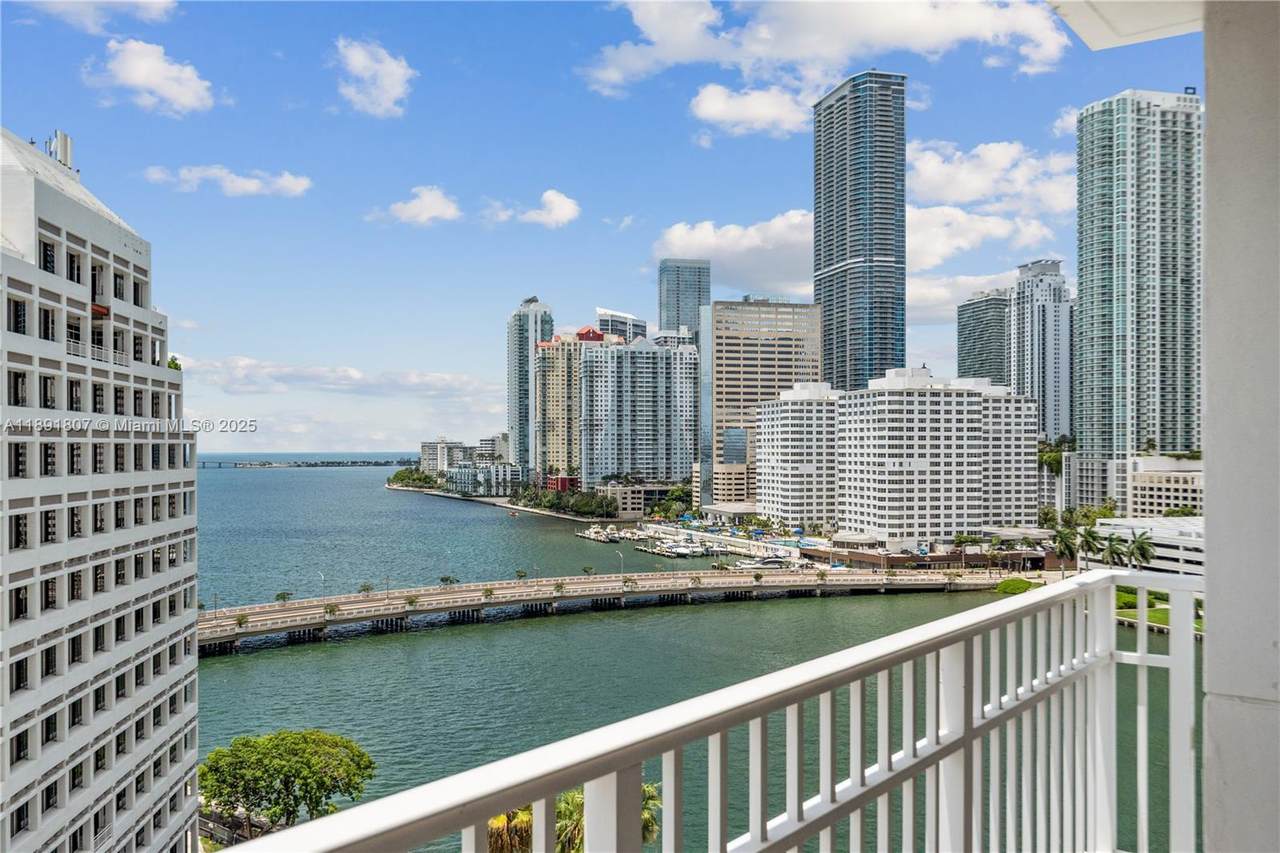 701 Brickell Key Blvd - Photo 1