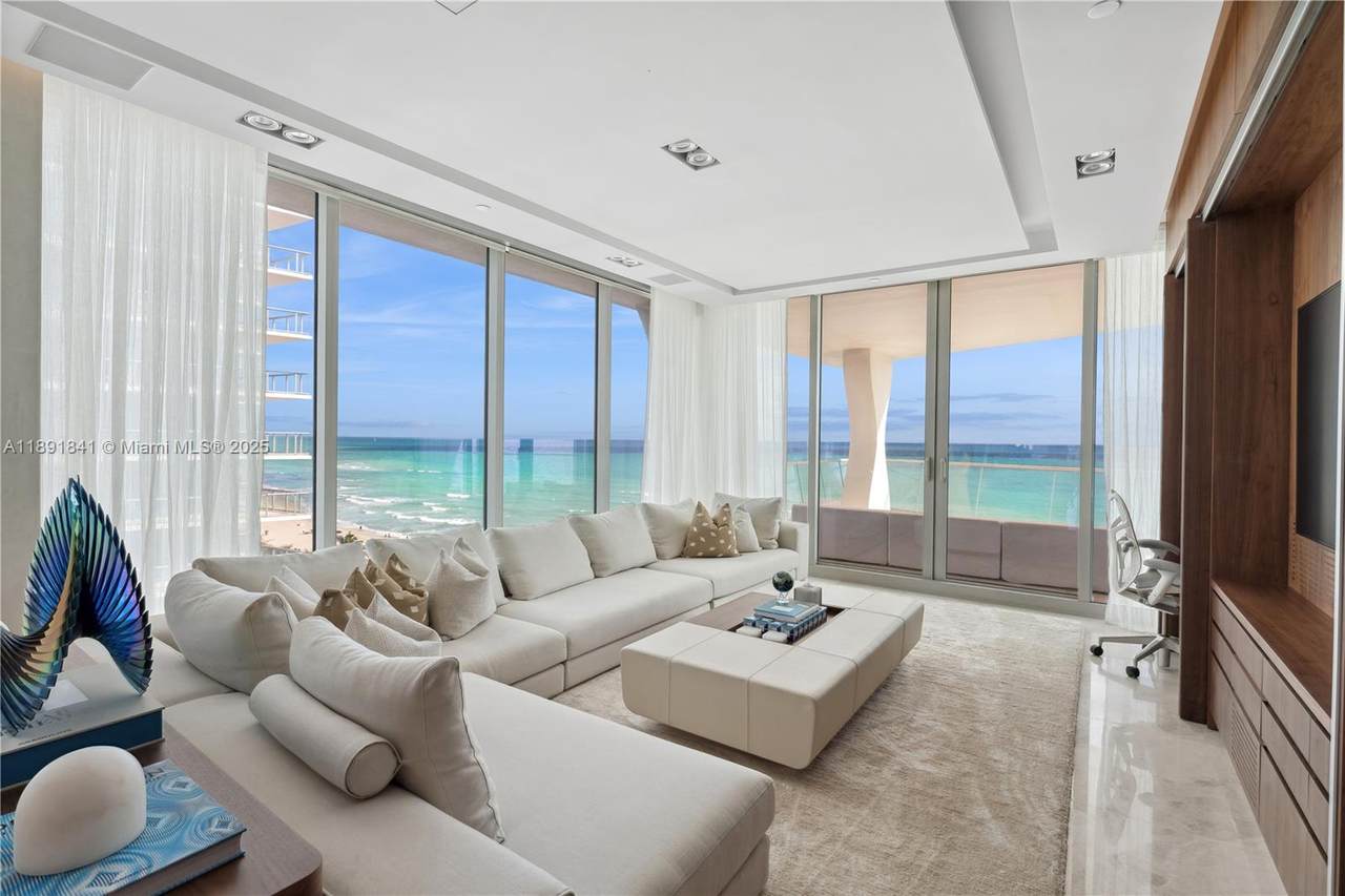 16901 Collins Ave - Photo 1