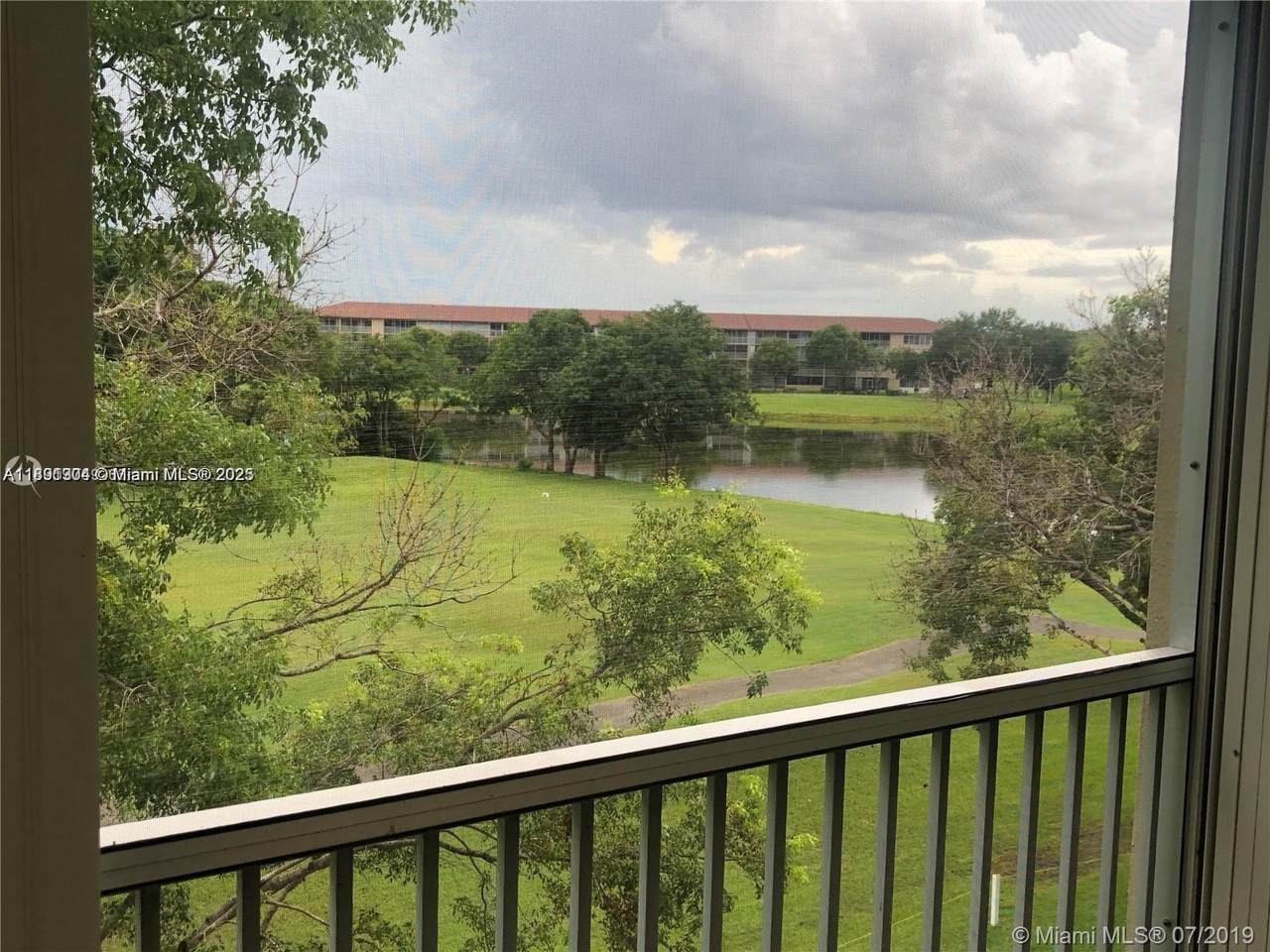 https://bt-photos.global.ssl.fastly.net/miami/1280_boomver_1_A11891904-2.jpg