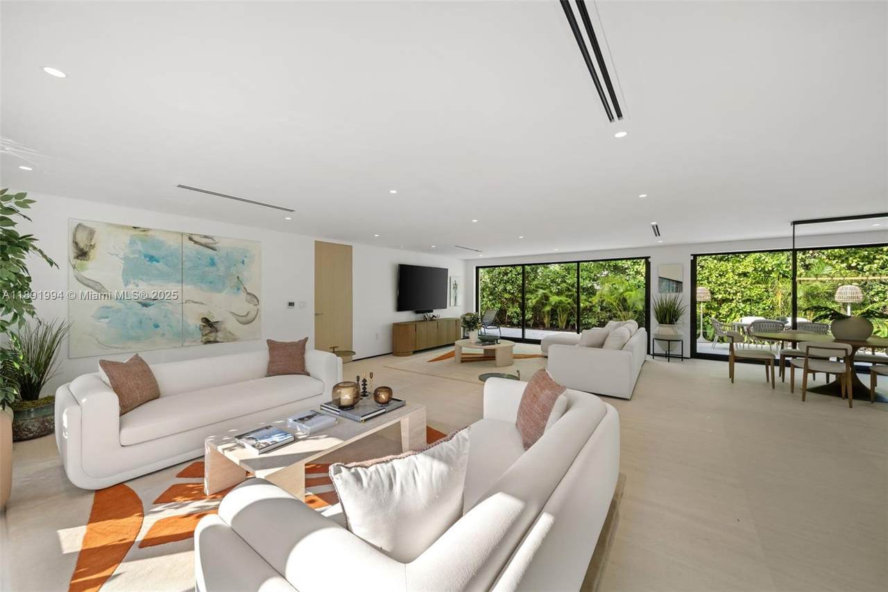 https://bt-photos.global.ssl.fastly.net/miami/1280_boomver_1_A11891994-2.jpg