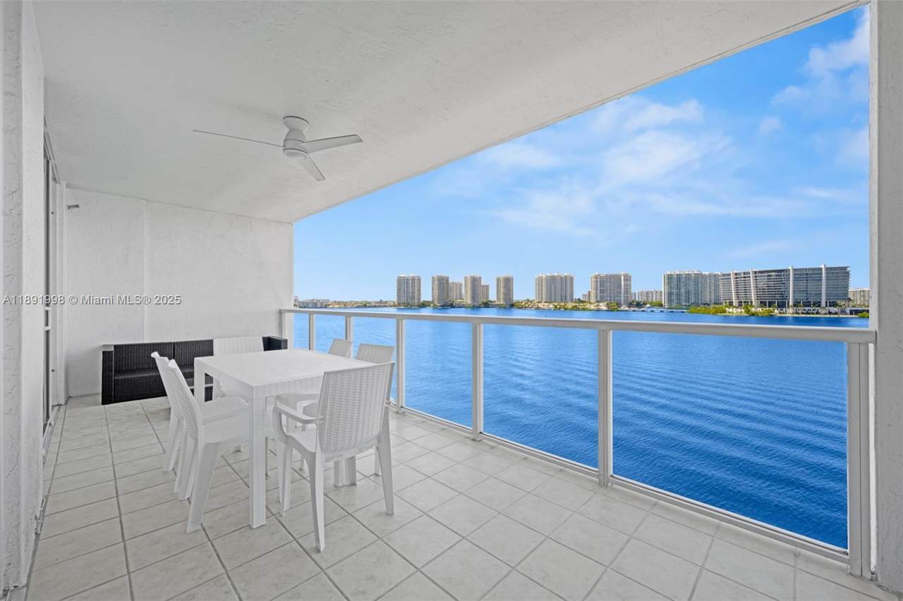 https://bt-photos.global.ssl.fastly.net/miami/1280_boomver_1_A11891998-2.jpg
