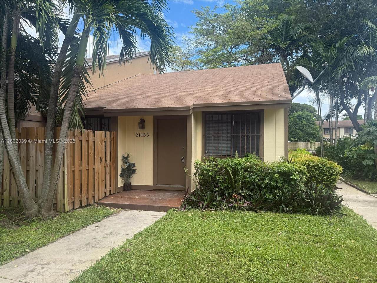 21133 4th Ct - Photo 1