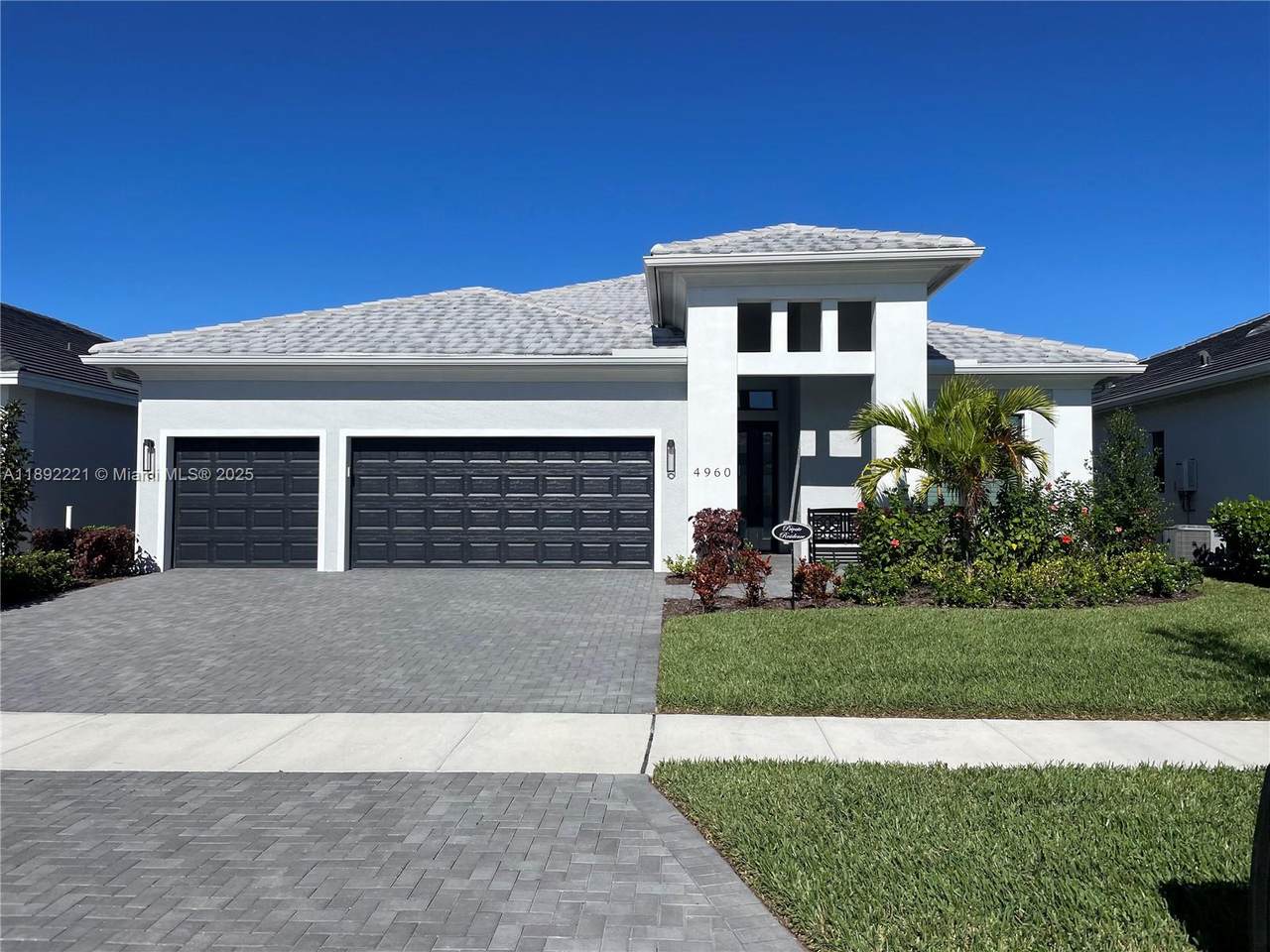 4960 Surfside Circle - Photo 1
