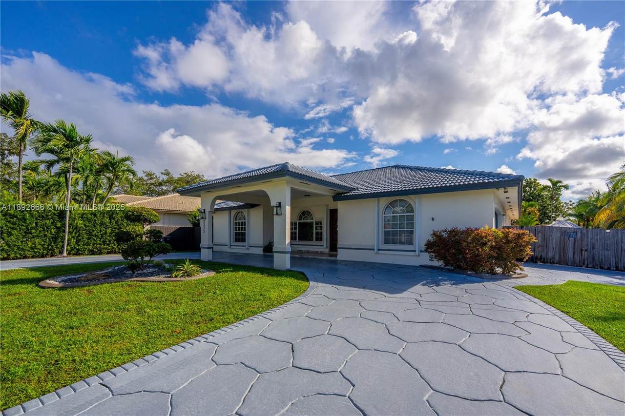 2275 143rd Ct - Photo 1