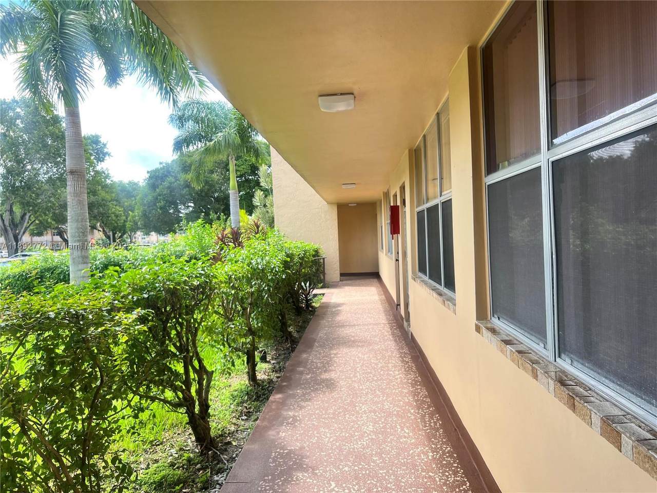 https://bt-photos.global.ssl.fastly.net/miami/1280_boomver_1_A11892772-2.jpg