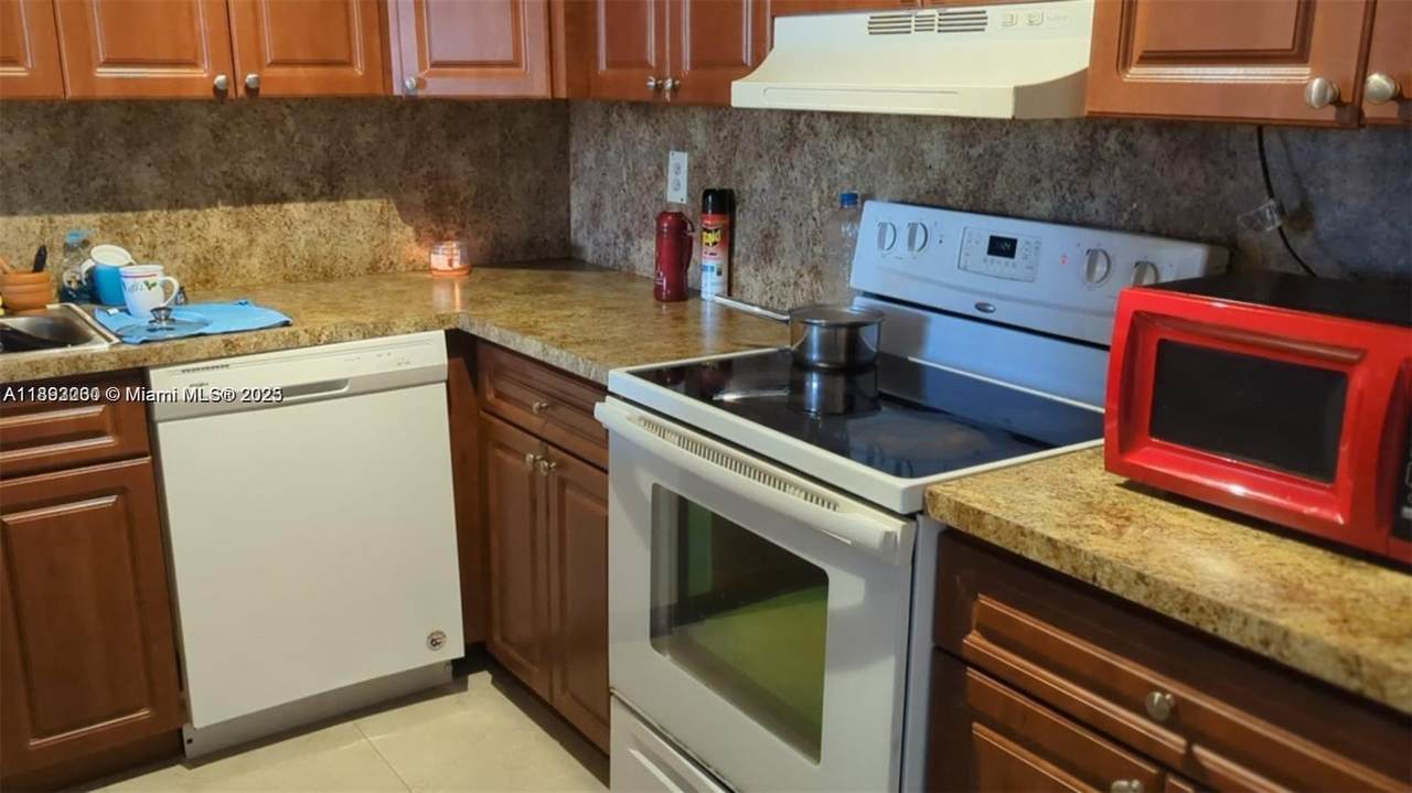 https://bt-photos.global.ssl.fastly.net/miami/1280_boomver_1_A11893230-2.jpg