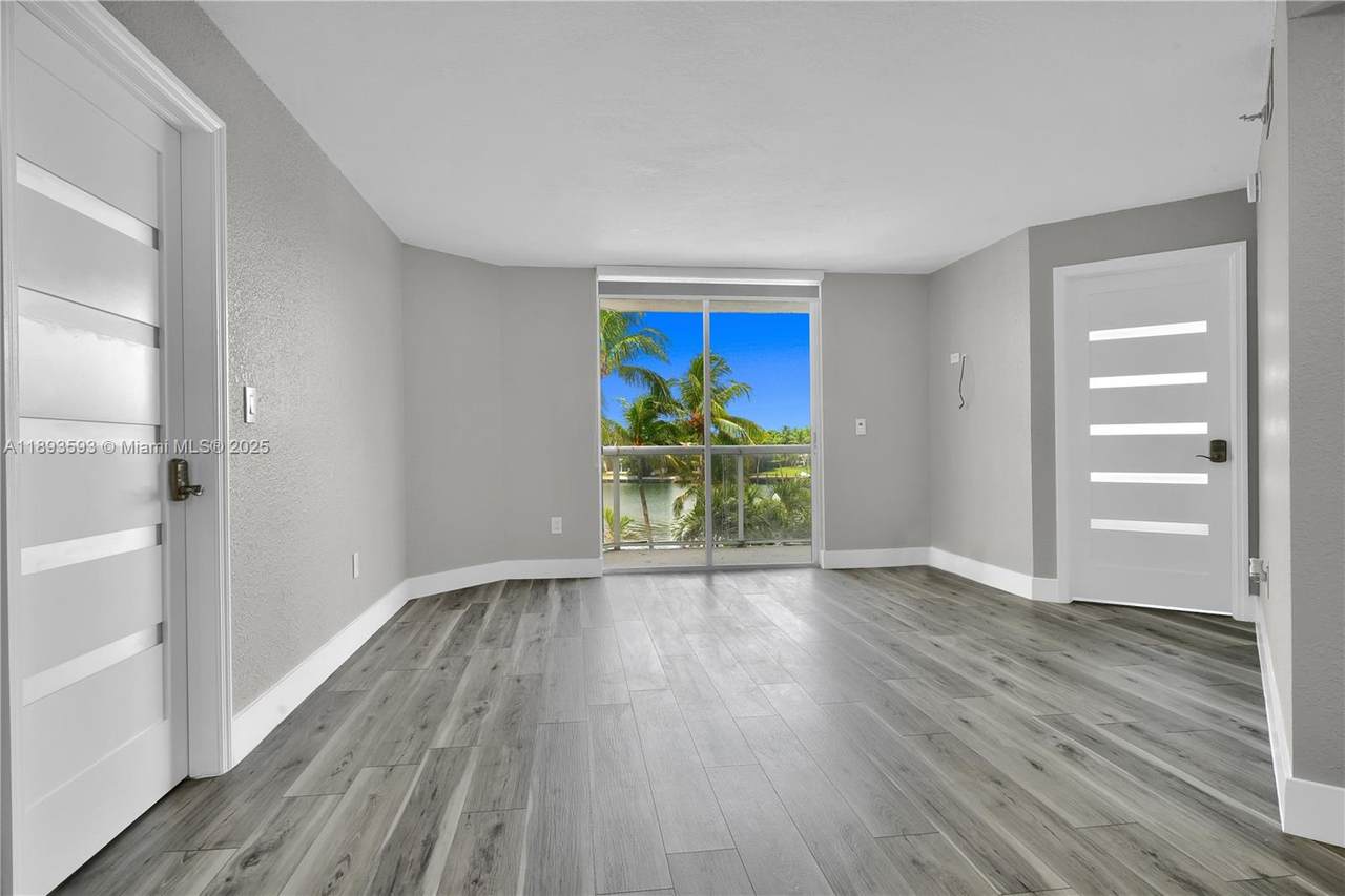 https://bt-photos.global.ssl.fastly.net/miami/1280_boomver_1_A11893593-2.jpg