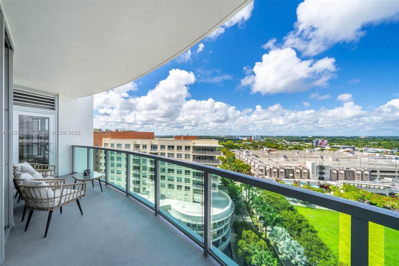 https://bt-photos.global.ssl.fastly.net/miami/1280_boomver_1_A11893860-2.jpg