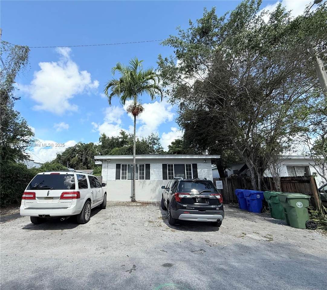 337 57th St - Photo 1