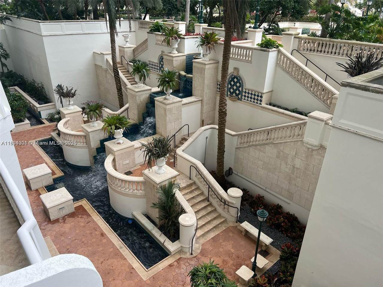 2000 Island Blvd - Photo 1