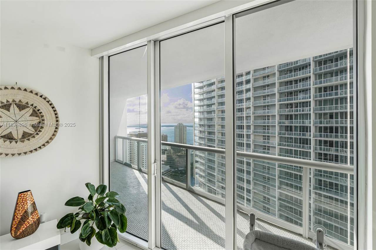 https://bt-photos.global.ssl.fastly.net/miami/1280_boomver_1_A11894896-2.jpg