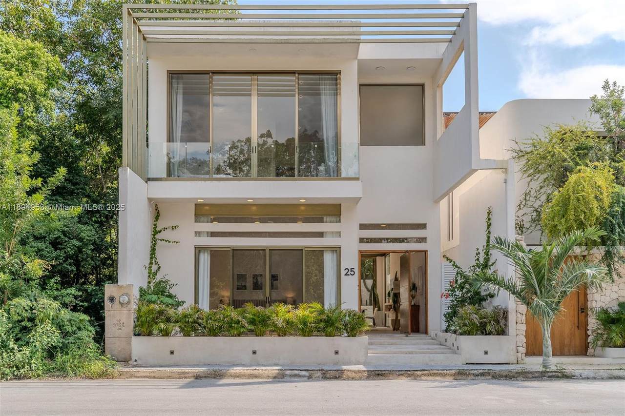 25 Calle Tulipan - Photo 1