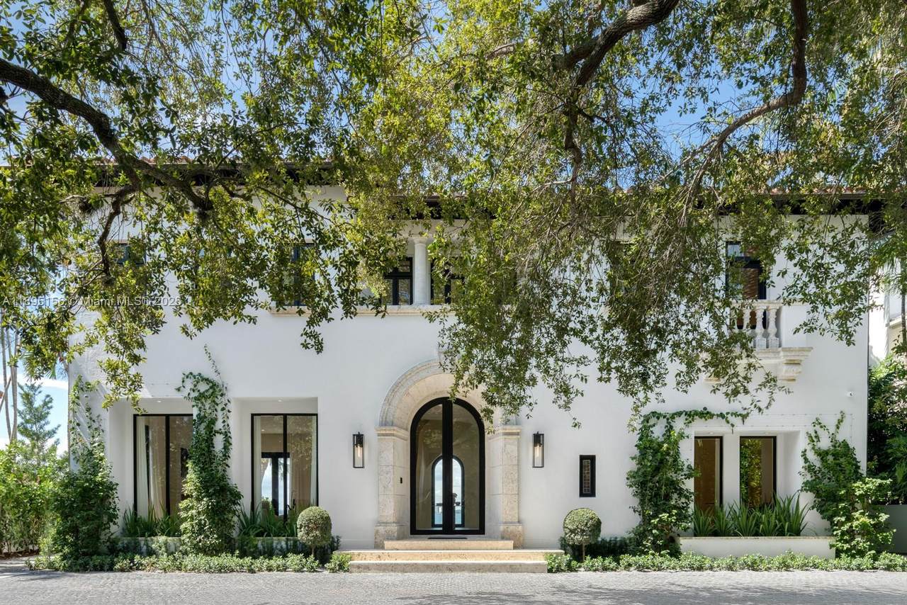 5300 Bay Rd - Photo 1