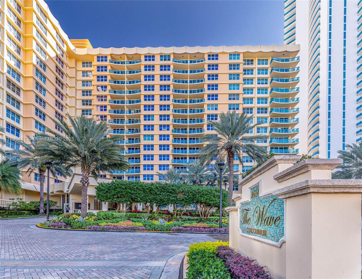 https://bt-photos.global.ssl.fastly.net/miami/1280_boomver_1_A11895411-2.jpg
