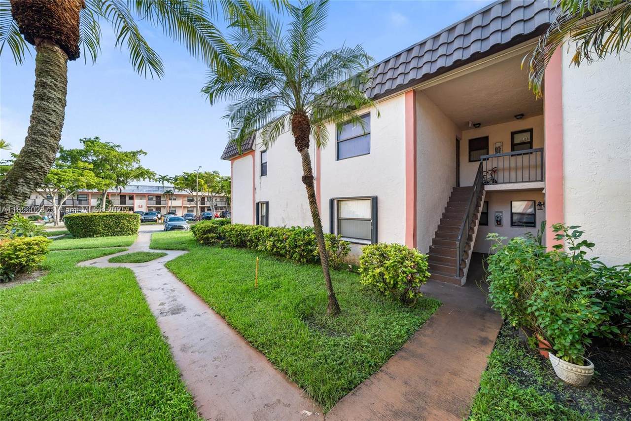 861 207th Ln - Photo 1