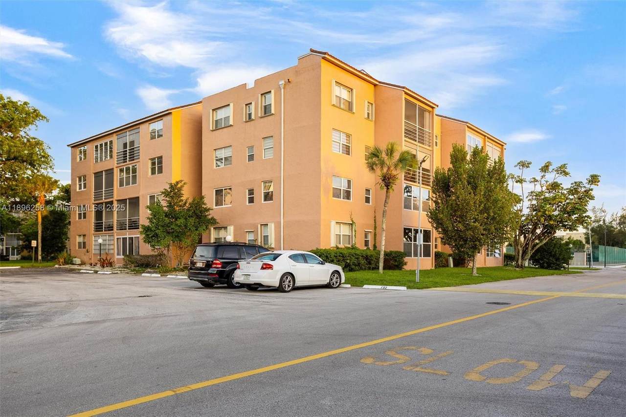 https://bt-photos.global.ssl.fastly.net/miami/1280_boomver_1_A11896258-2.jpg
