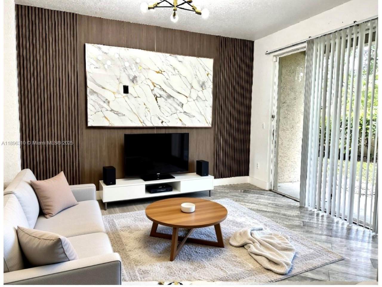 1962 Freeport Lane - Photo 1