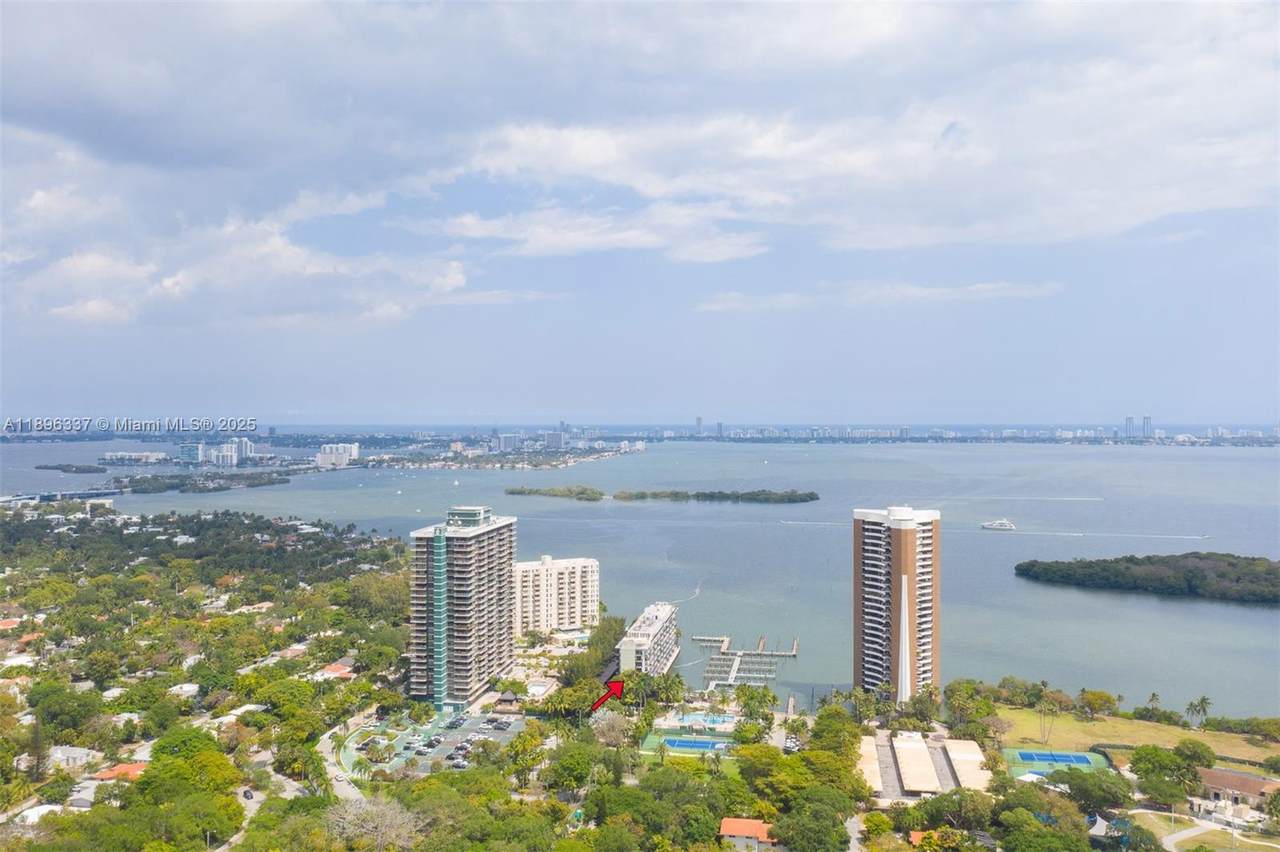 770 69th St - Photo 1