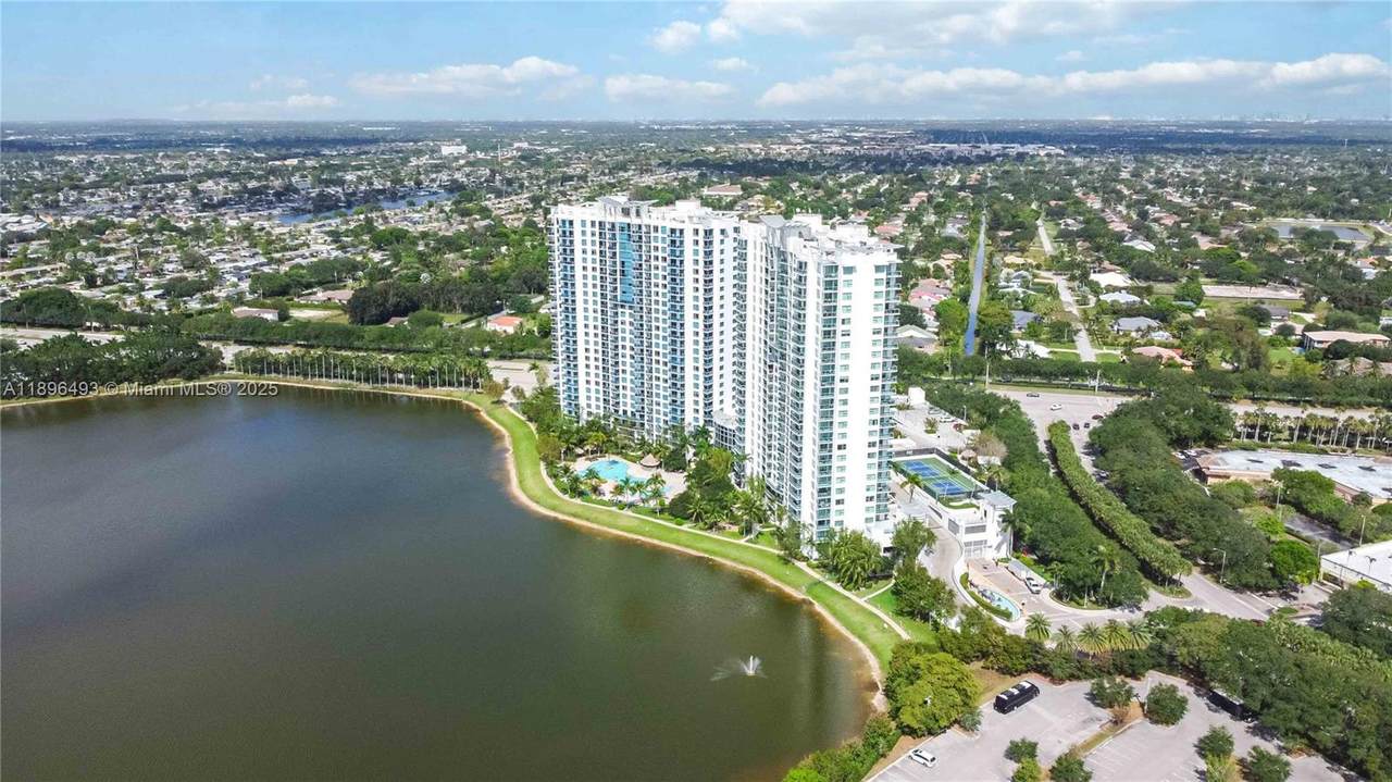 2641 Flamingo Rd - Photo 1