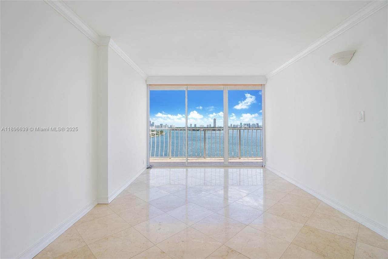 https://bt-photos.global.ssl.fastly.net/miami/1280_boomver_1_A11896639-2.jpg