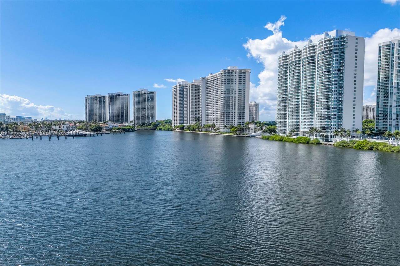 https://bt-photos.global.ssl.fastly.net/miami/1280_boomver_1_A11896738-2.jpg