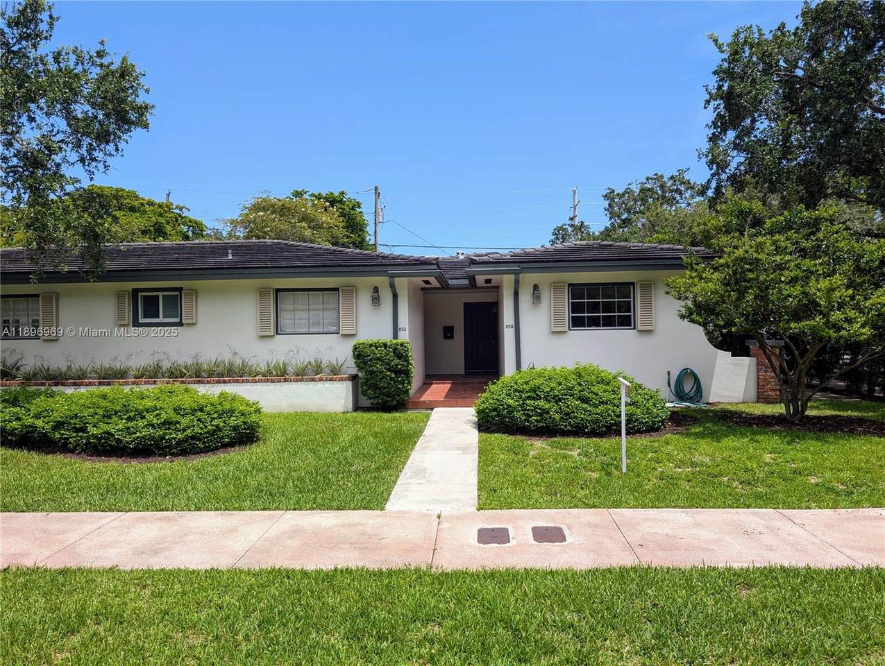 850 Benevento Ave - Photo 1