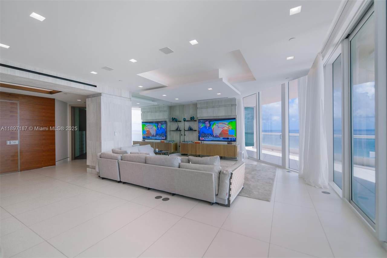 https://bt-photos.global.ssl.fastly.net/miami/1280_boomver_1_A11897187-2.jpg