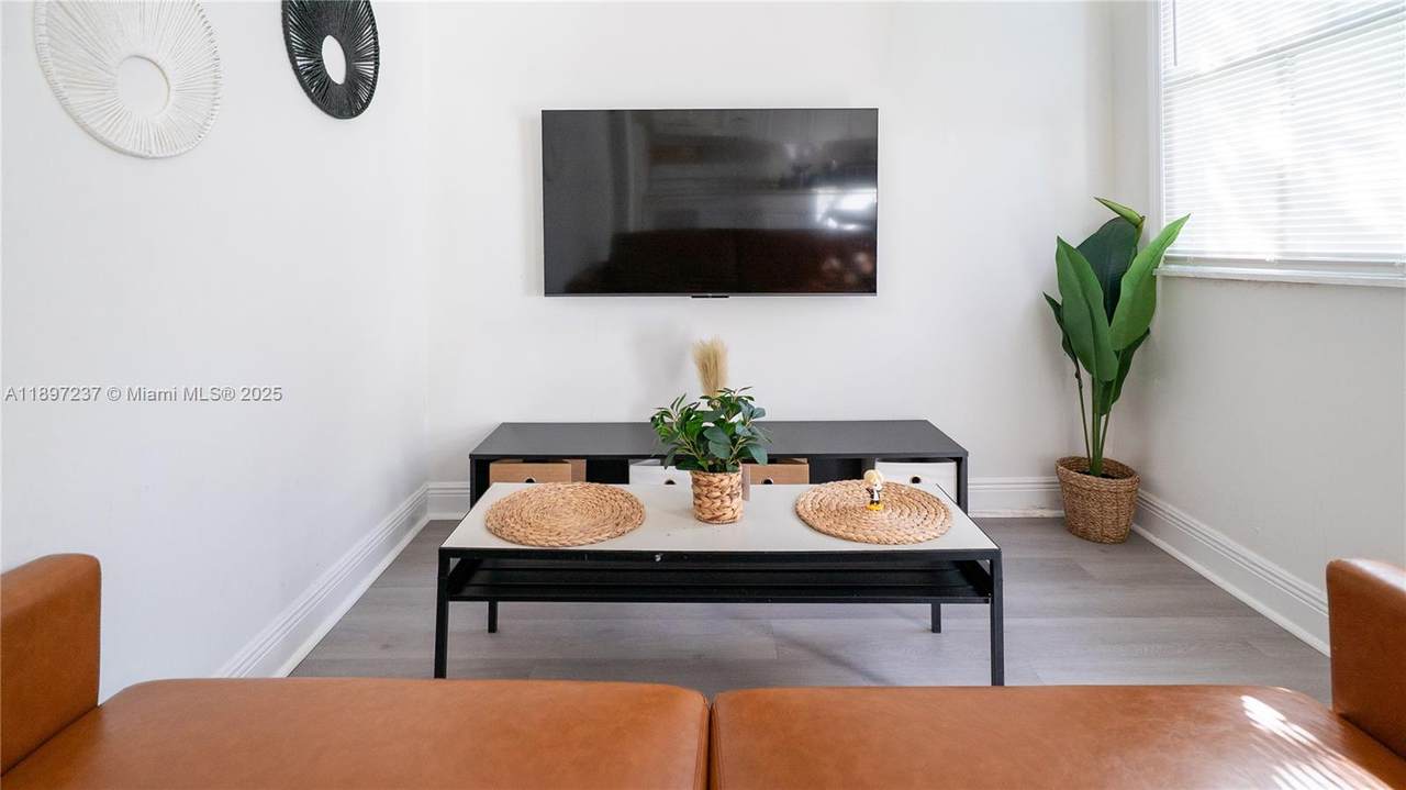 1177 30th St - Photo 1