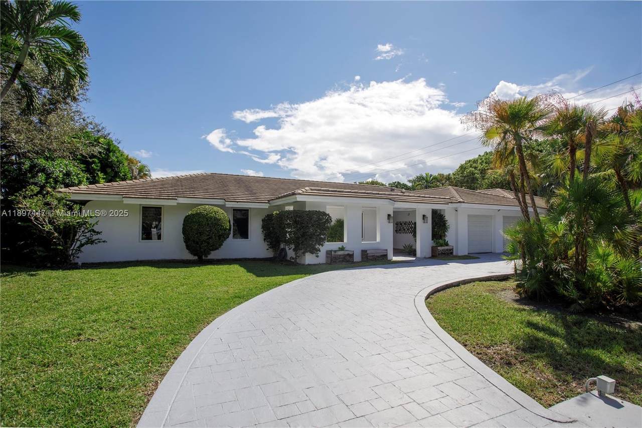 https://bt-photos.global.ssl.fastly.net/miami/1280_boomver_1_A11897447-2.jpg