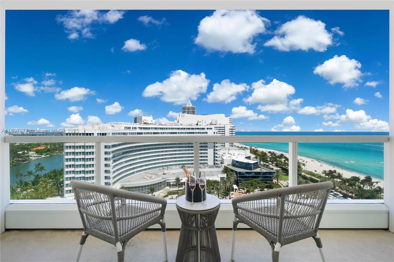 4391 Collins Ave - Photo 1