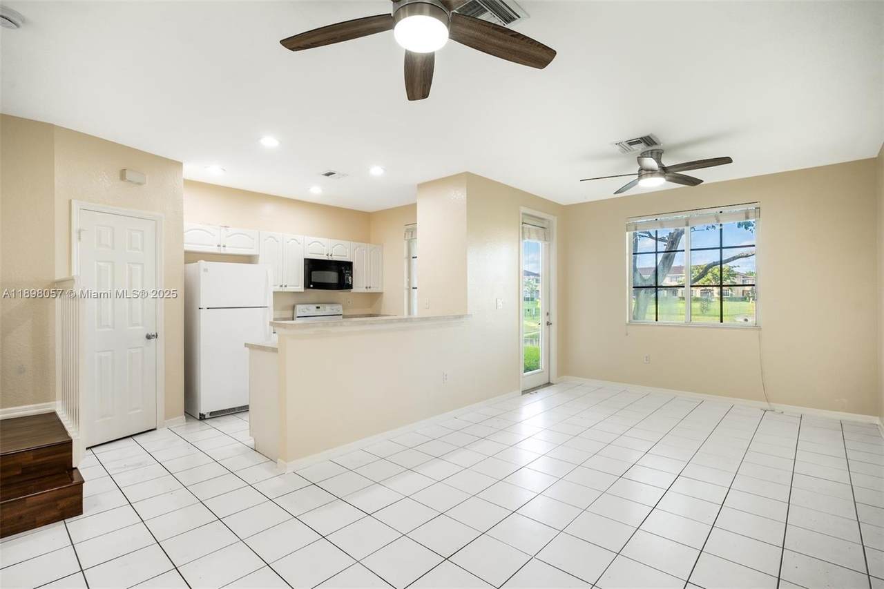 https://bt-photos.global.ssl.fastly.net/miami/1280_boomver_2_A11898057-2.jpg