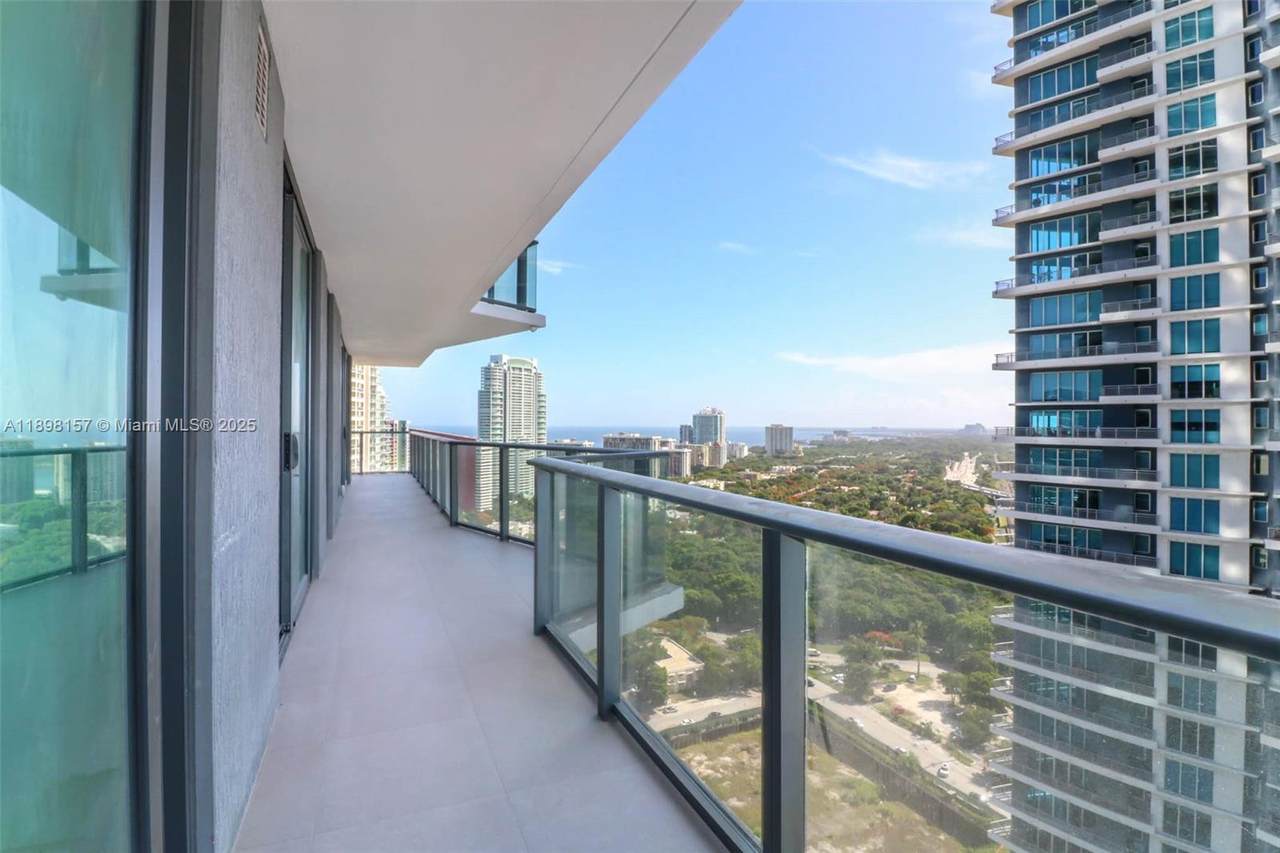 1300 Miami - Photo 1