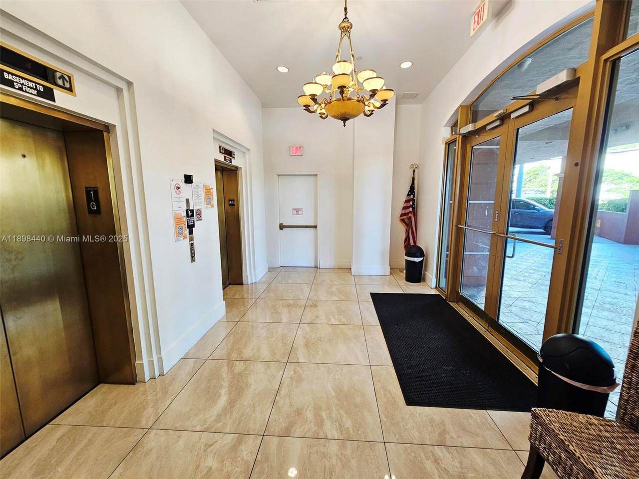 https://bt-photos.global.ssl.fastly.net/miami/1280_boomver_1_A11898440-2.jpg