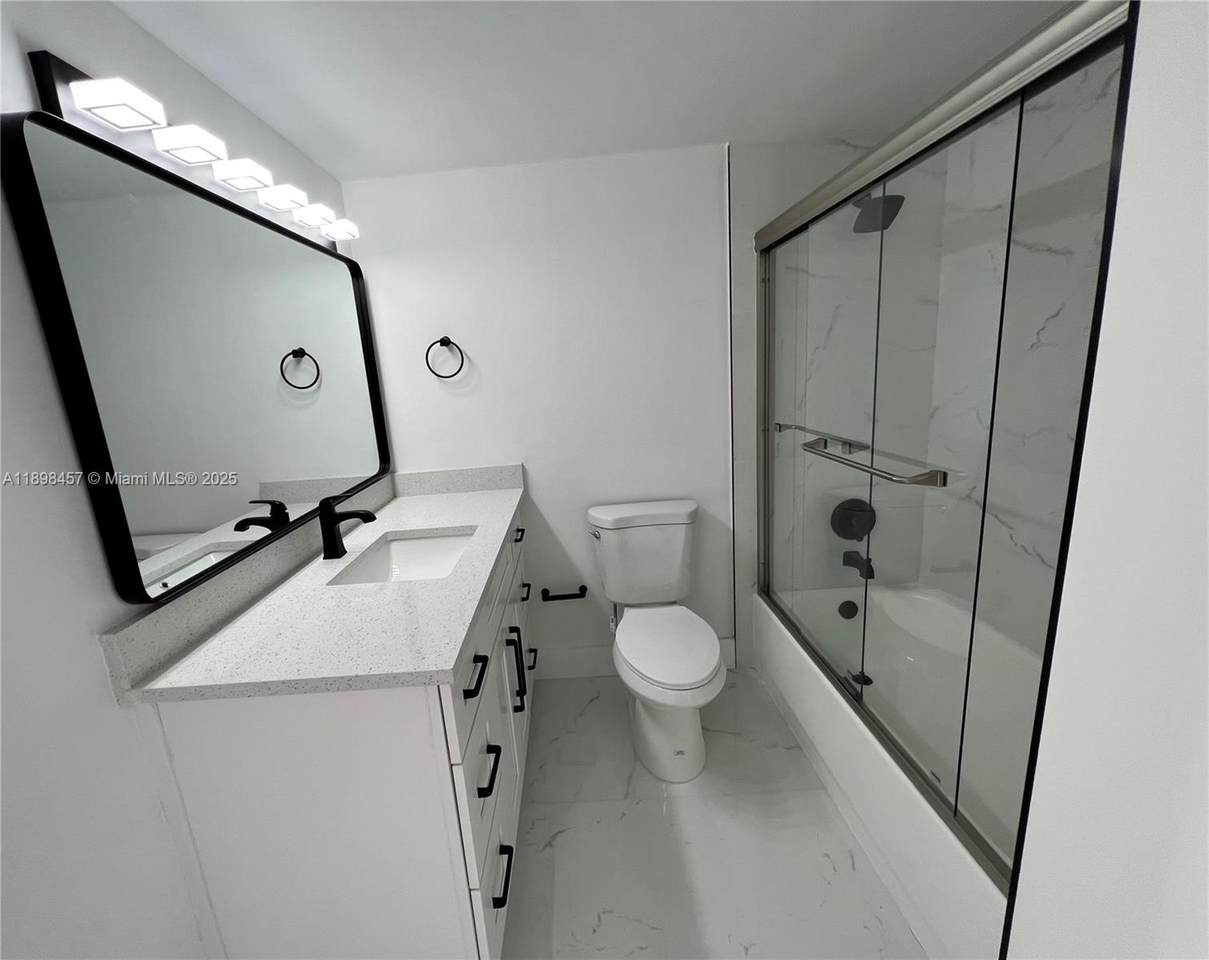 https://bt-photos.global.ssl.fastly.net/miami/1280_boomver_1_A11898457-2.jpg