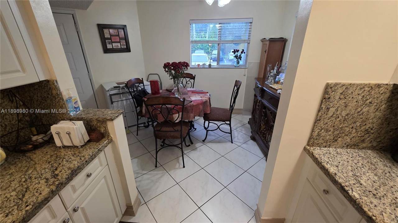 https://bt-photos.global.ssl.fastly.net/miami/1280_boomver_1_A11898980-2.jpg