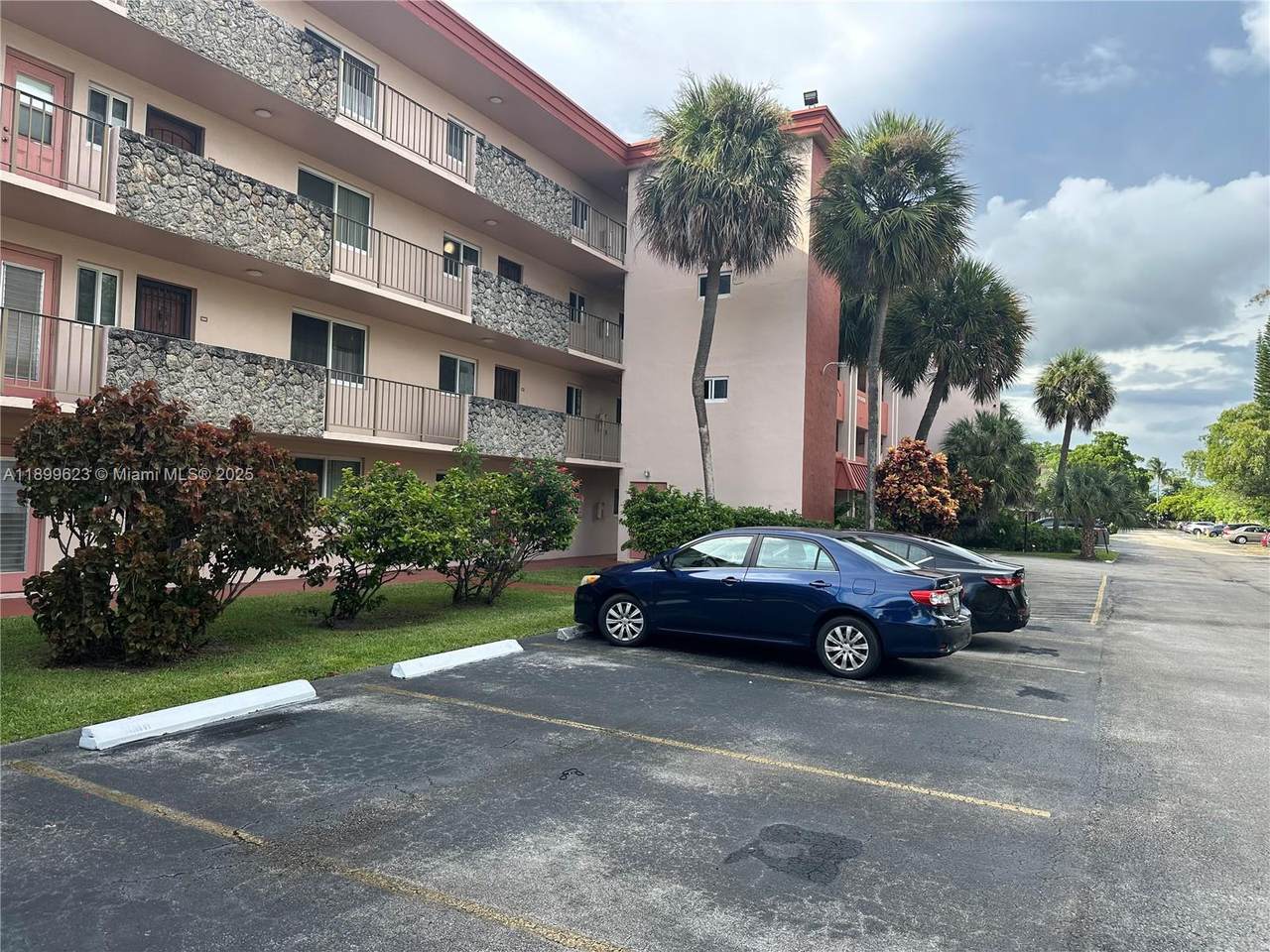 https://bt-photos.global.ssl.fastly.net/miami/1280_boomver_1_A11899623-2.jpg