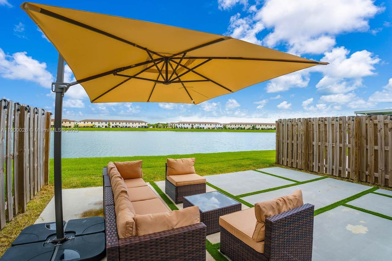 10225 231st Ln - Photo 1